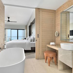 Premier Twin Room Balcony Valley